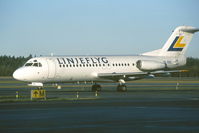 SE-DGO @ ARN - Stockholm Arlanda 9.11.1990 - by leo larsen