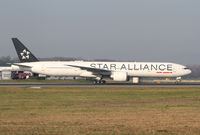 VT-ALJ @ LOWW - Air India Boeing 777