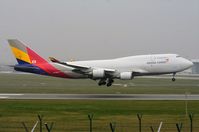 HL7423 @ EBBR - Asiana B744F landing - by FerryPNL