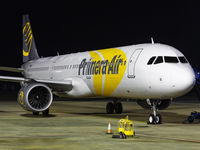 EI-LIA @ EGSH - Sat on stand 6