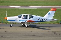 F-GEVX @ LFPN - Taxiing