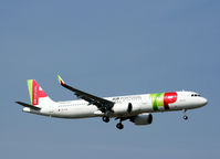 CS-TJM @ EKCH - CS-TJM landing rw 04L - by Erik Oxtorp