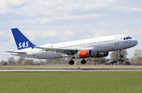 OY-KAW @ CPH - Copenhagen 10.4.2019 L/D R-04L - by leo larsen