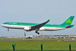 EI-GAJ @ EIDW - Short finals R/W 28 - by Robert Kearney