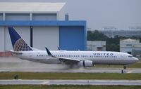 N24211 @ KTPA - Boeing 737-824