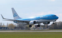 PH-BXI @ CPH - Copenhagen 10.4.2019 - by leo larsen