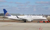 N211SY @ KORD - ERJ-170-200LR
