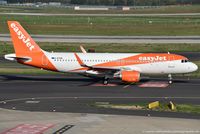 G-EZON @ EDDL - Airbus A320-214(W) - U2 EZY easyJet - 6605 - G-EZON - 12.09.2018 - DUS - by Ralf Winter
