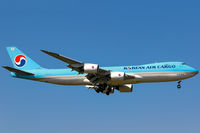 HL7610 @ EDDF - rare blue sky in frankfurt - by Uwe Zinke
