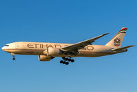 A6-DDB @ EDDF - Frankfurt - by Uwe Zinke