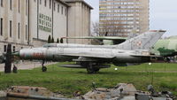 0615 - Polish Army Museum, Warsaw, Poland - by G. Crisp