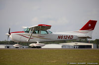 N6124D @ KLAL - Cessna 172N Skyhawk  C/N 17272608, N6124D
