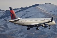 N255SY @ KBOI - Landing RWY 10L.