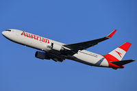 OE-LAW @ LOWW - Beautiful old lady of the skies ... - by HubAir