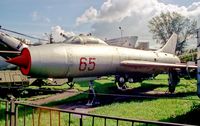 65 RED - Central museum of armed forces Moscow 22.8.2003 - by leo larsen