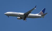 N77518 @ KSFO - United - by Florida Metal
