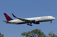 N152DL @ KJFK - Boeing 767-3P6/ER - Delta Air Lines  C/N 24984, N152DL