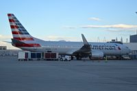 N315PE @ KBOI - Parked at the gate.