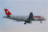 HB-JLQ @ EDDF - Airbus A320-214 - by Jerzy Maciaszek