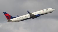N810DN @ KFLL - Delta 737-932 - by Florida Metal