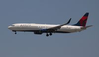 N813DN @ KLAX - Delta 737-932 - by Florida Metal