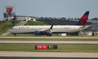 N837DN @ KATL - Delta 737-932 - by Florida Metal