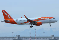 OE-IZL @ LIMC - Landing - by micka2b