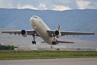 N161UP @ KBOI - Lift off from RWY 28L. - by Gerald Howard