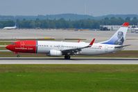 EI-FJB @ EDDM - Norwegian B738 landing - by FerryPNL