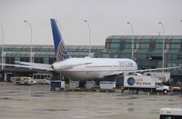 N656UA @ KORD - Boeing 767-322 - by Mark Pasqualino