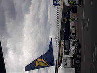 EI-DWA @ ELLX - Ryanair EI DWA at LUX - by Myself