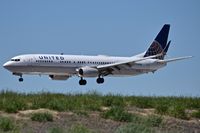 N61887 @ KBOI - Landing RWY 10R.