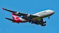 VH-OJS @ YPPH - Boeing 747-400. Qantas VH-OJS final runway 21 YPPH. Taken at West Parade, South Guildford 24/09/18.