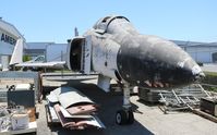 157282 @ KCNO - F-4J Yanks - by Florida Metal