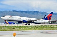 N837DN @ KBOI - Take off on RWY 28L.