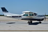 N6993N @ KBOI - Taxiing on Bravo.