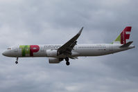 CS-TJL @ EGLL - Landing RWY 27R - by DominicHall