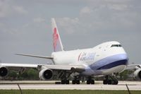 B-18707 @ KMIA - MIA spotting - by Florida Metal
