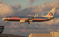 N902AN @ KMIA - MIA spotting - by Florida Metal