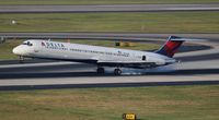 N902DE @ KATL - ATL spotting - by Florida Metal