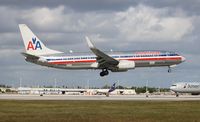 N909AN @ KMIA - MIA spotting - by Florida Metal
