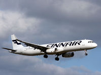 OH-LZO @ EKCH - OH-LZO landing rw 22L