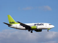 YL-BBD @ EKCH - YL-BBD landing rw 22L
