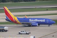 N472WN @ KTPA - Boeing 737-7H4 - by Mark Pasqualino