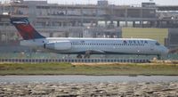 N910AT @ KSFO - SFO spotting - by Florida Metal