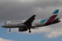 D-AGWZ @ EGLL - Landing RWY 27L - by DominicHall