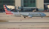 N916AN @ KMIA - MIA spotting - by Florida Metal