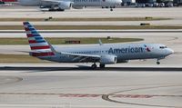 N922NN @ KMIA - MIA spotting - by Florida Metal