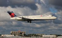 N928AT @ KMIA - MIA spotting - by Florida Metal