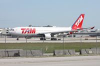 PT-MVU @ KMIA - MIA spotting - by Florida Metal